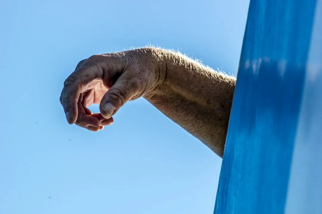 Frisson: The Shiver That Feels Good (Image Credits: Unsplash)