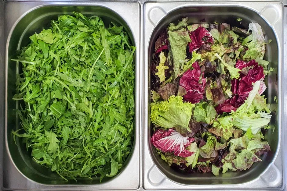 4. Leafy Greens: Magnesium, Folate, and Stress Resilience (Image Credits: Pexels)