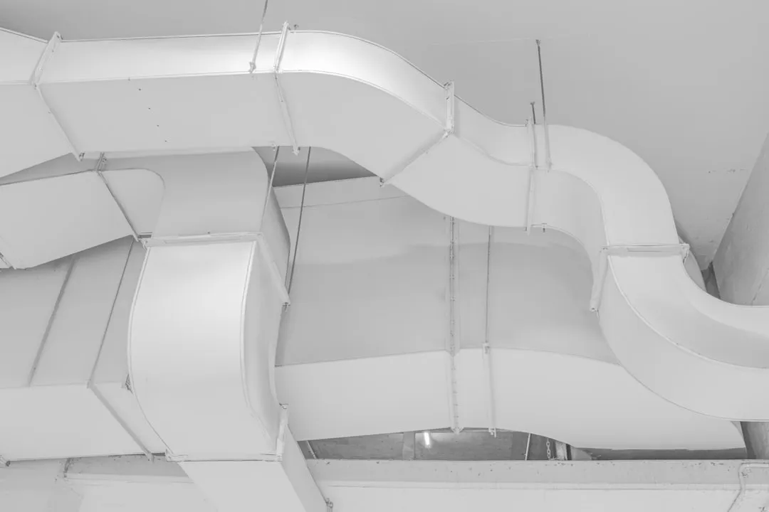 Leaky Ductwork Is Quietly Stealing Your Warmth (Image Credits: Unsplash)