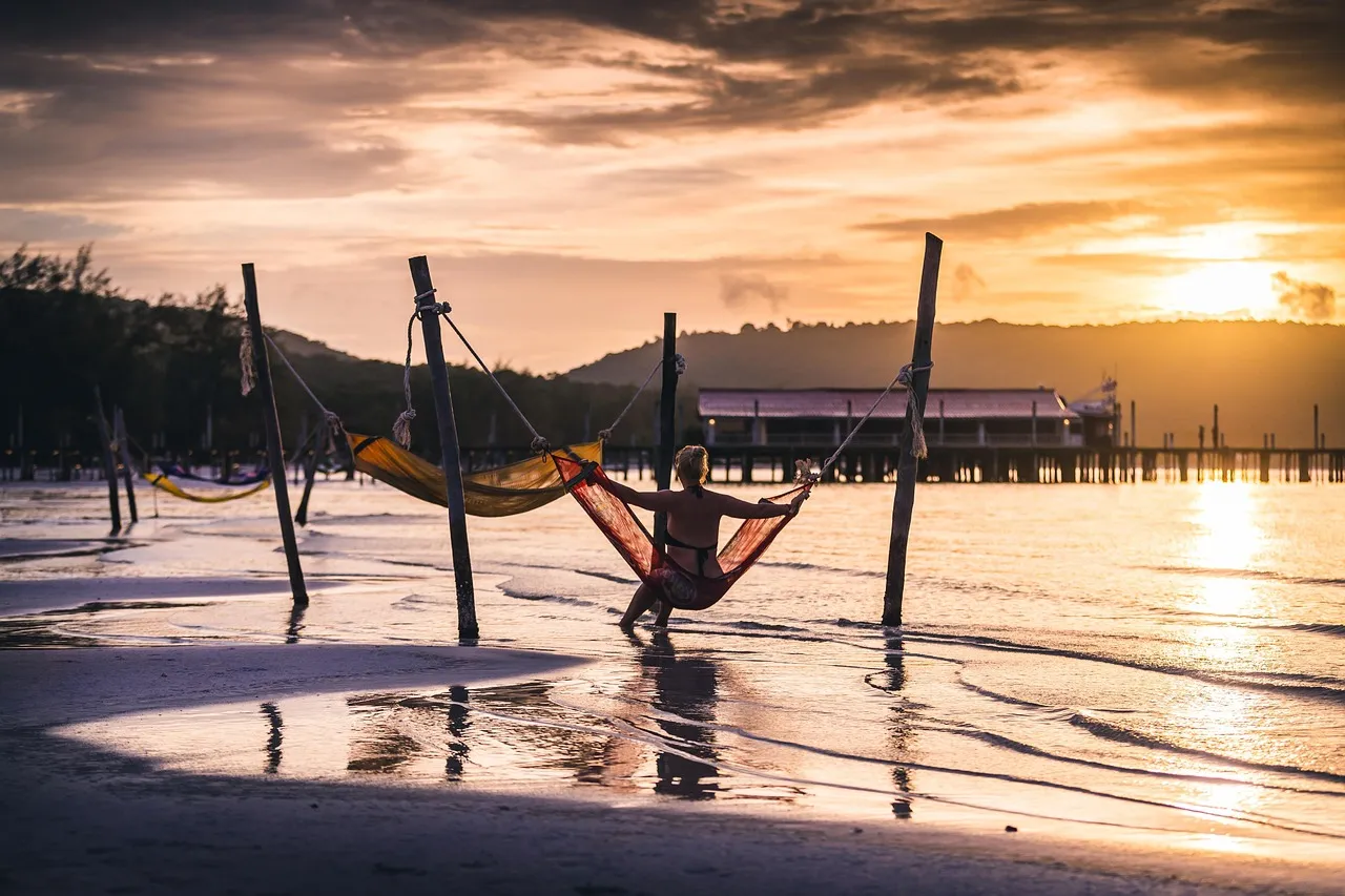 Hammock Width and Fabric: Supporting Details That Aren't Minor (Image Credits: Pixabay)