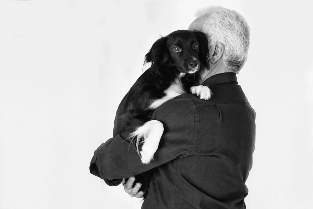 Hugging Looks Strange to a Dog (Image Credits: Rawpixel)