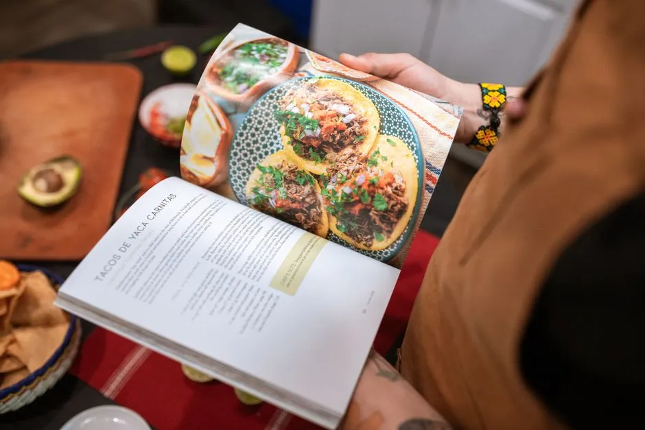 Why Recipes Stayed Oral for So Long (Image Credits: Pexels)