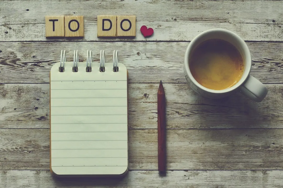 Your Brain Reads Disorder as a To-Do List (Image Credits: Unsplash)