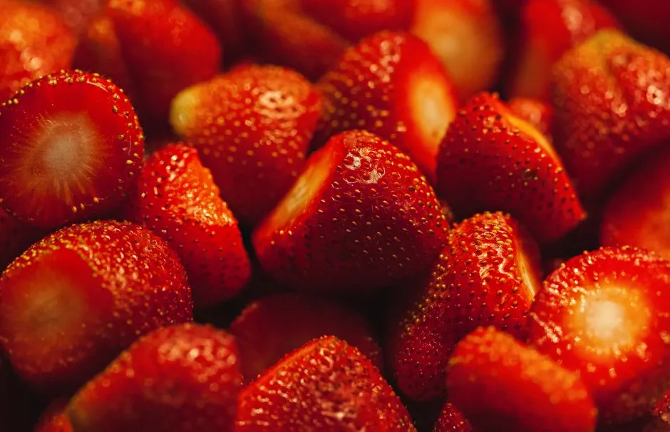 Strawberries Are Not What You Think (Image Credits: Pexels)