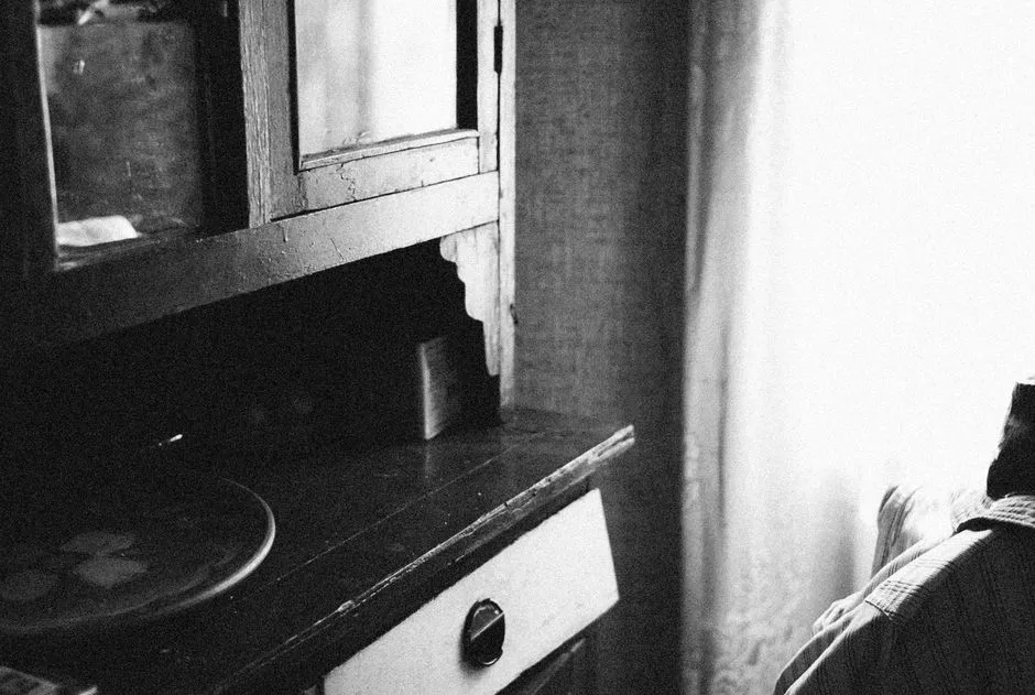 What's Actually Driving People Away from Modern Cabinetry (Image Credits: Pexels)