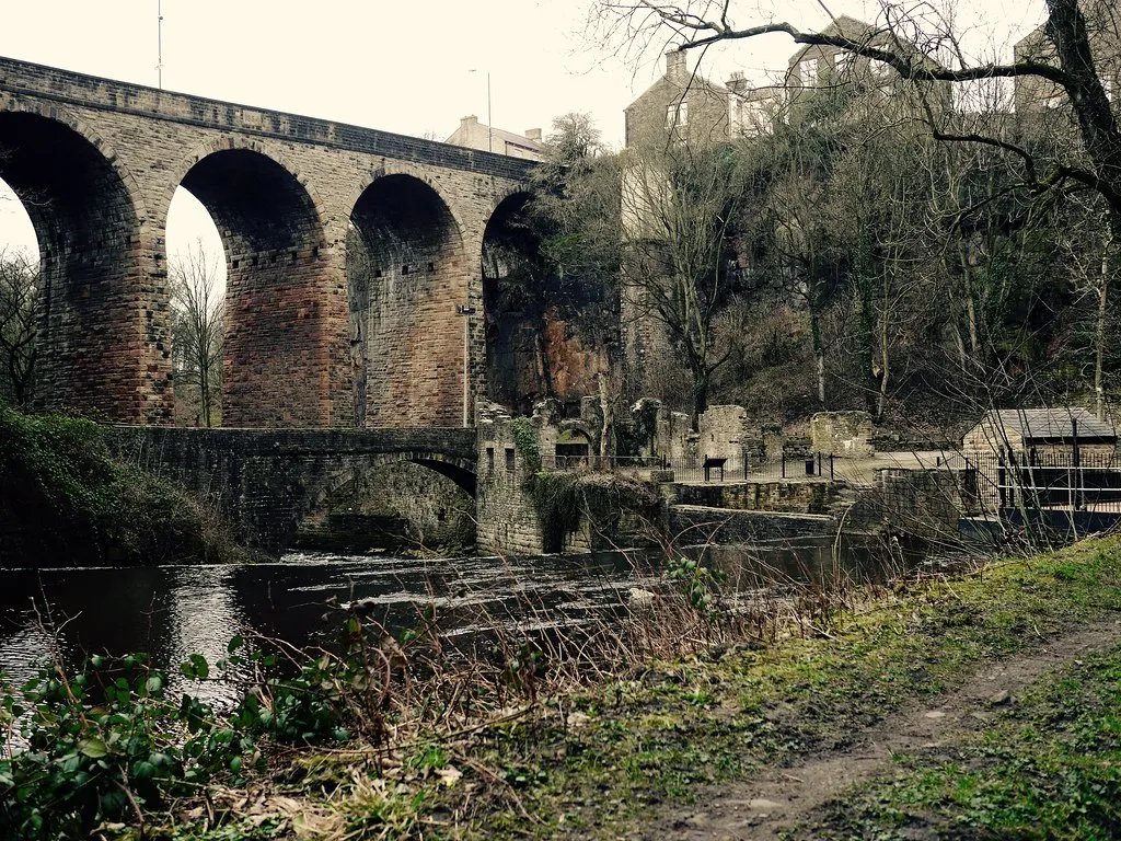 Industrial Ruins: Mines, Kilns, and Forgotten Factories (Smabs Sputzer (1956-2017), Flickr, CC BY 2.0)