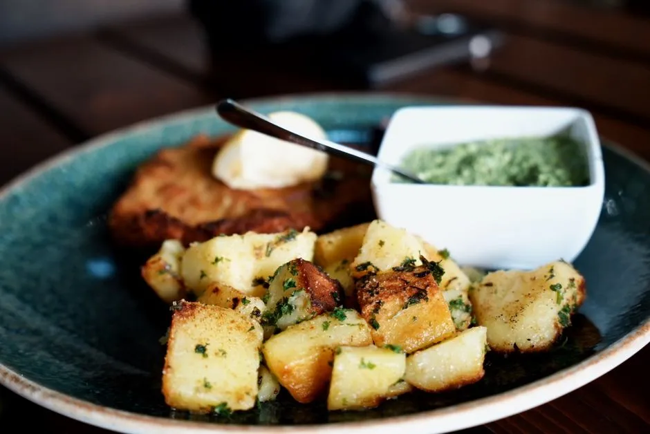 What Happens When Light Reaches the Tubers (Image Credits: Pexels)