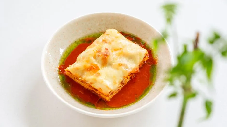 5. Lasagna: The Case for Resting Before You Slice (Image Credits: Pexels)