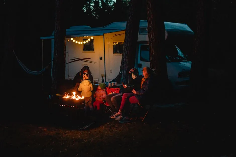 Camping Strengthens Family Relationships in Measurable Ways (Image Credits: Pexels)