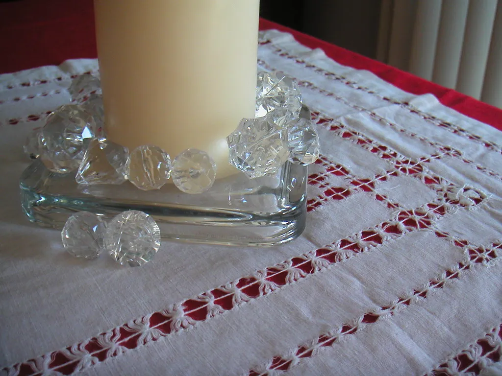 The Sweet Spot: Where to Actually Place a Candle (Elaine with Grey Cats, Flickr, CC BY-SA 2.0)