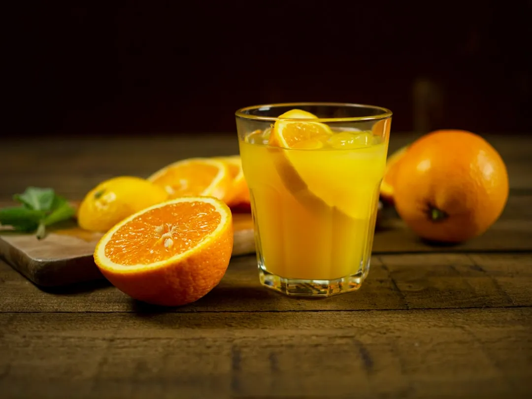 4. Orange Juice: The Classic Morning Spike (Image Credits: Unsplash)
