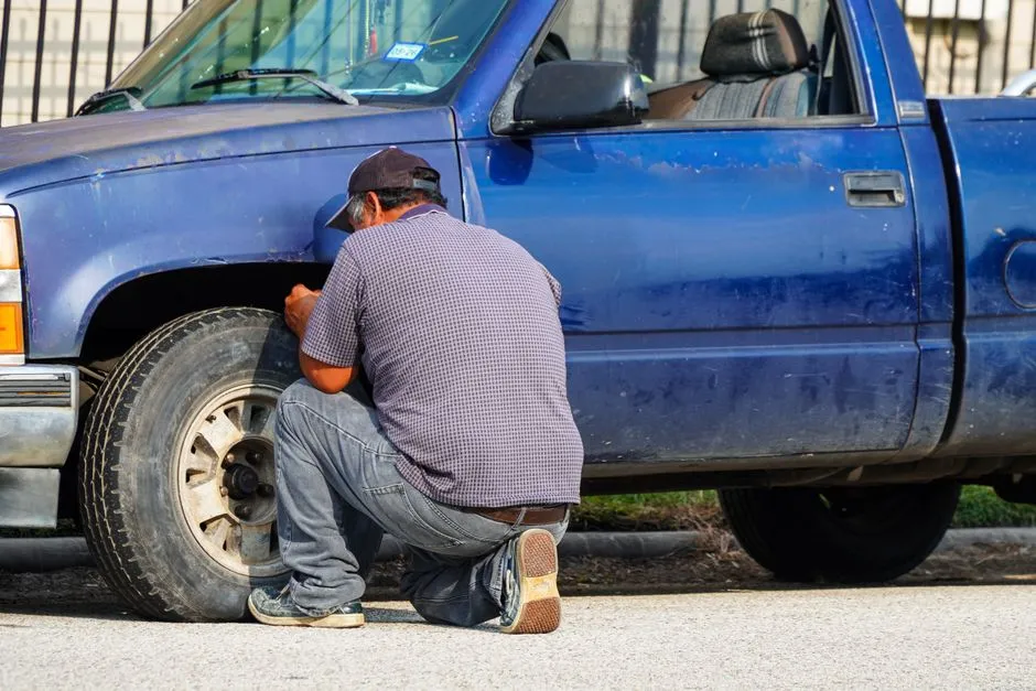 The Fuel Economy Hit You're Probably Not Noticing (Image Credits: Pexels)