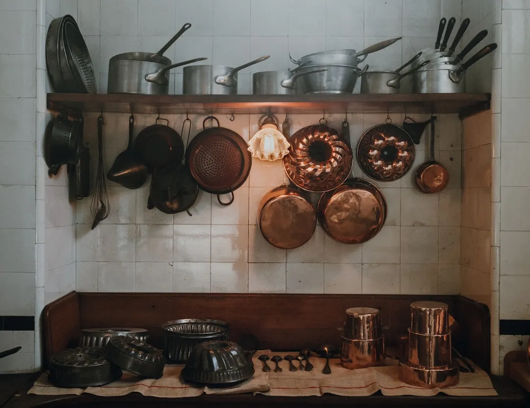 The Vintage Market for Domestic Kitchen Objects (Image Credits: Unsplash)