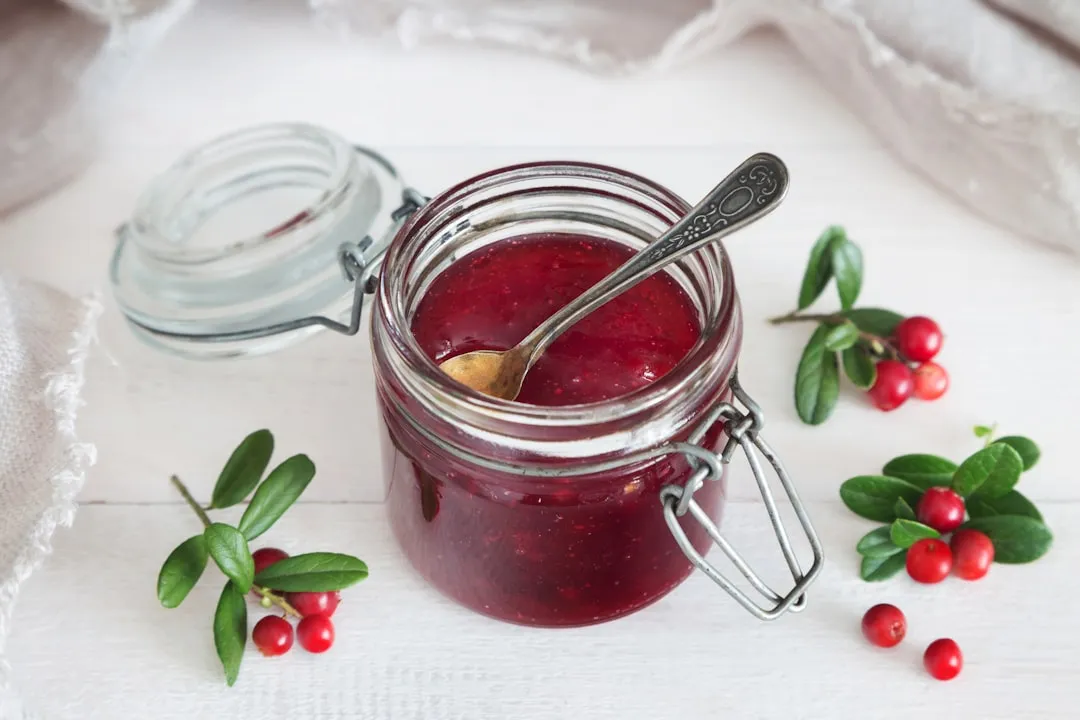 5. Canned Cranberry Sauce vs. Homemade: More Divided Than You'd Think (Image Credits: Unsplash)