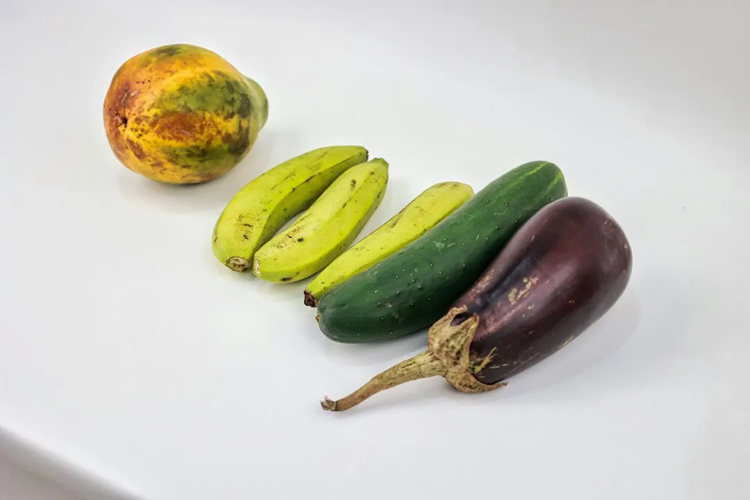 What Ethylene Ripening Does to Supermarket Tomatoes (Image Credits: Unsplash)