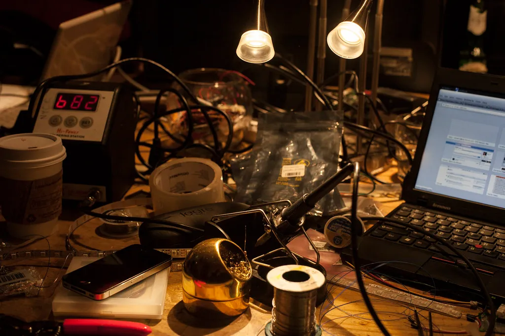 The Princeton Finding: Clutter and Cognitive Overload (gracewardphotographynyc, Flickr, CC BY 2.0)