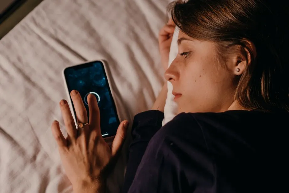 Print vs. Screen: A Critical Distinction (Image Credits: Pexels)