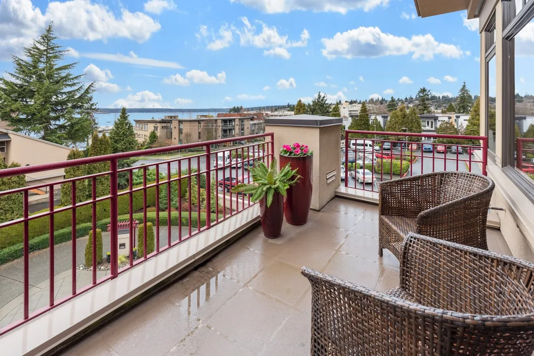 Balcony Weight and Safety (Image Credits: Unsplash)