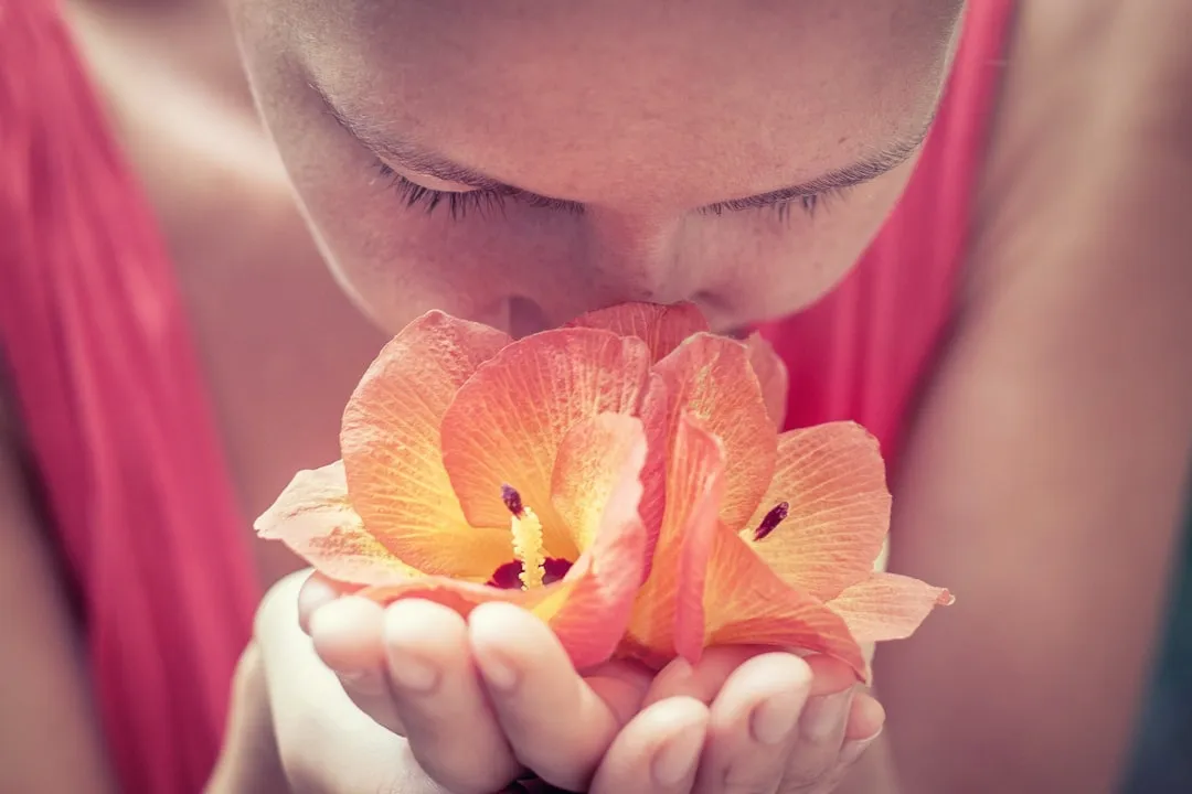 Why Smell Memories Are Unusually Resistant to Forgetting (Image Credits: Unsplash)