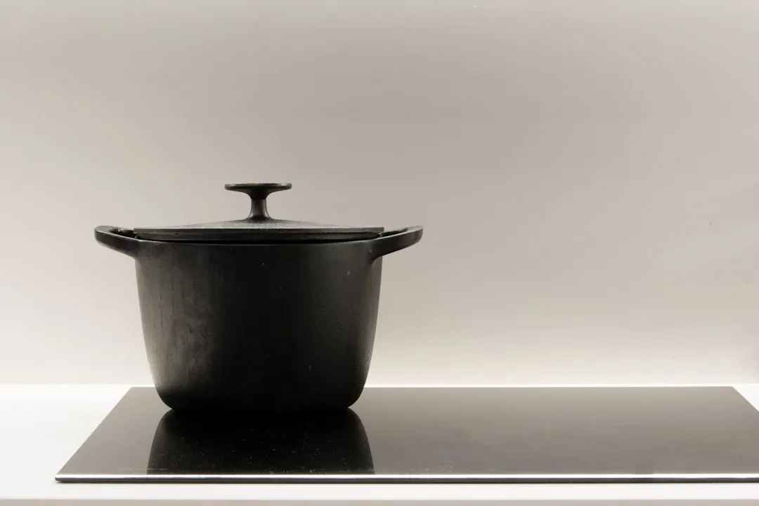 Cast Iron: The Undefeated Kitchen Tool (Image Credits: Unsplash)