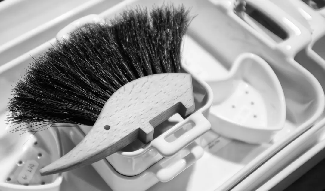 The Case for Switching to a Kitchen Brush (Image Credits: Unsplash)