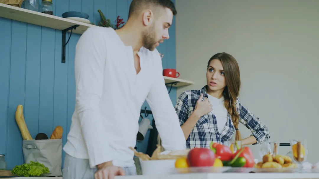 How Couples Argue About It: Patterns That Make It Worse (Image Credits: Unsplash)