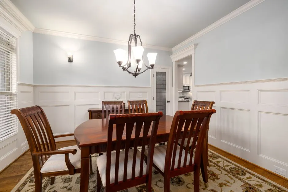 The Wainscoting Rule That Started It All (Image Credits: Pexels)