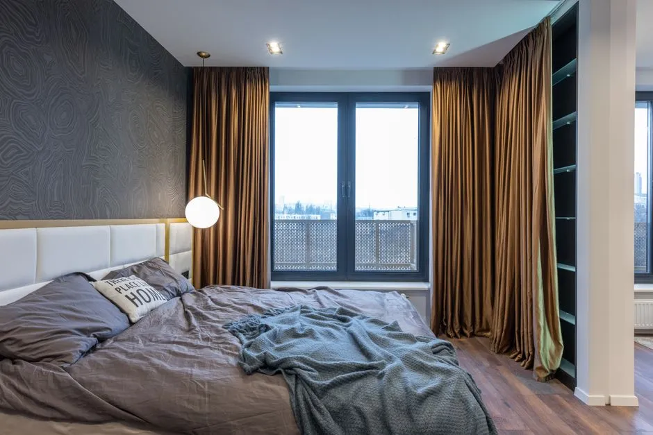 Why Curtain Fabric Can Outperform Roller Shades (Image Credits: Pexels)