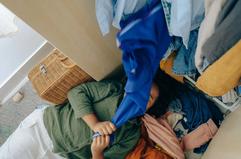 Overstuffing the Closet Without Regular Inspection (Image Credits: Pexels)