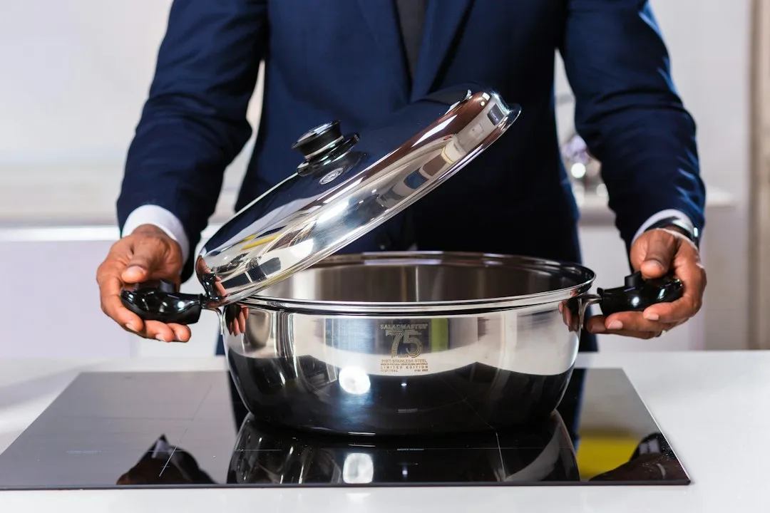 Lifting the Lid During Cooking (Image Credits: Unsplash)
