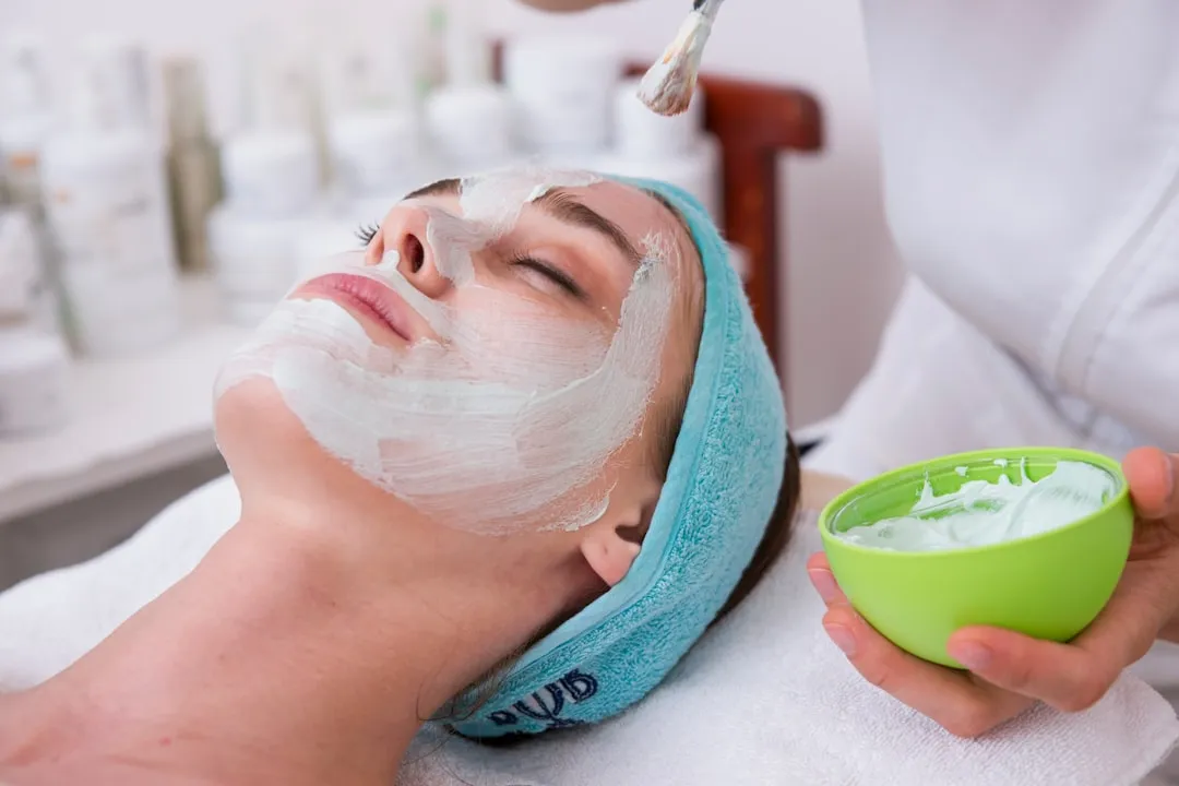 5. Facial Massage and Lymphatic Drainage (Image Credits: Unsplash)