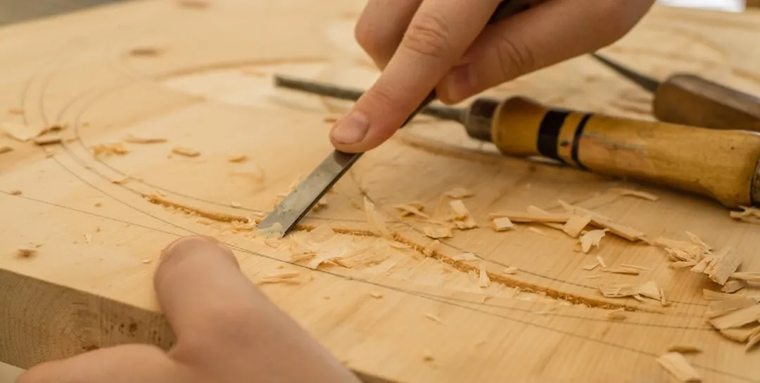 4. Spokeshave Work: Mastering Curves by Feel (Image Credits: Unsplash)