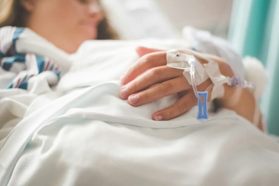 The Delirium Risk in Hospital Settings (Image Credits: Unsplash)