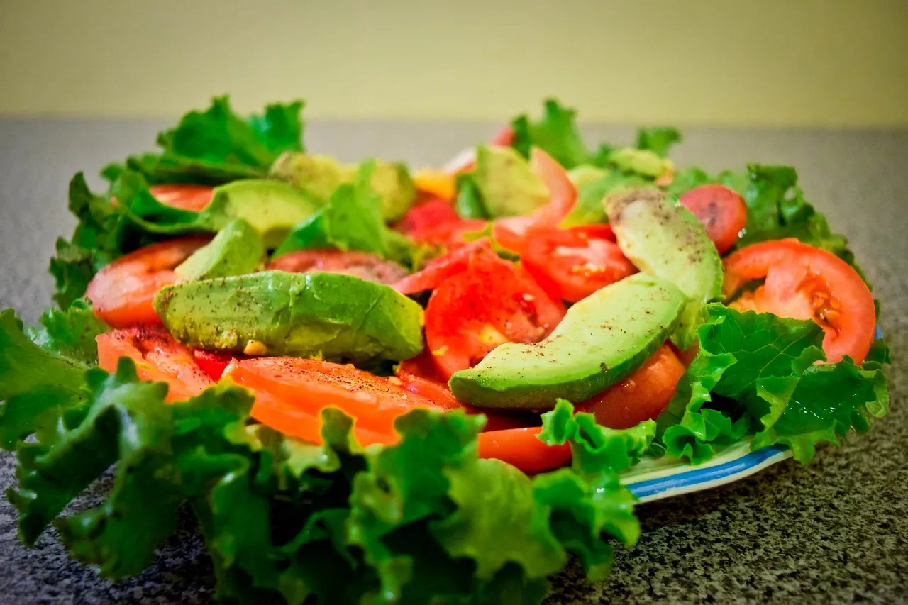 Avocados: Pairing Trees For Reliable Crops (Image Credits: Pixabay)