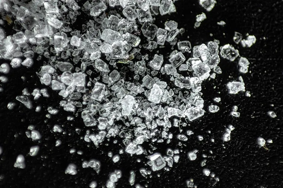 Ammonium Nitrate Had a Military History, Not a Garden One (Image Credits: Pexels)