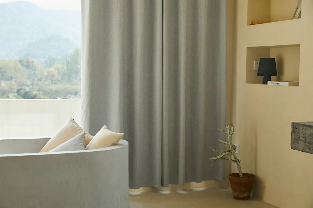 Foam-Backed Fabric: Extra Insulation, Extra Opacity (Image Credits: Unsplash)