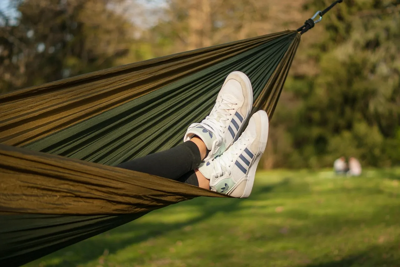 Why Angle Matters More Than Hammock Brand (Image Credits: Pixabay)
