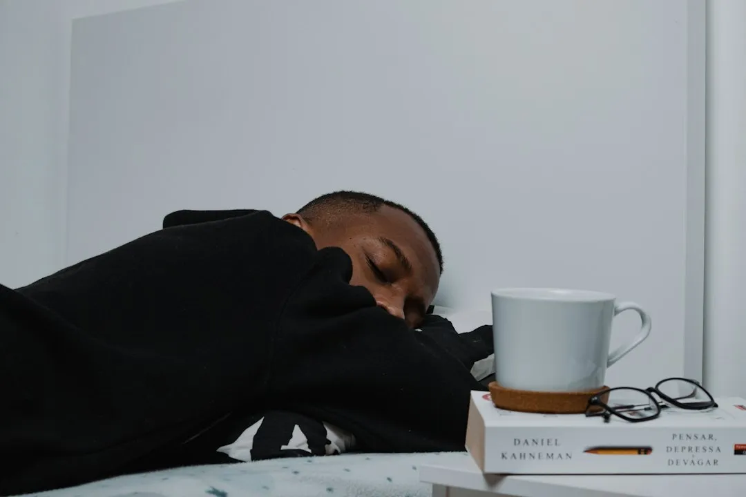 Alcohol Before Bed Feels Like a Sleep Aid - It Isn't (Image Credits: Unsplash)