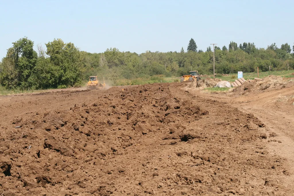 When Monoculture and Fertilizer Combine (born1945, Flickr, CC BY 2.0)