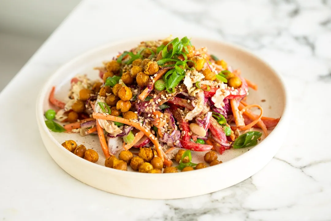 3. Mediterranean Chickpea and Olive Oil Salad (Image Credits: Unsplash)