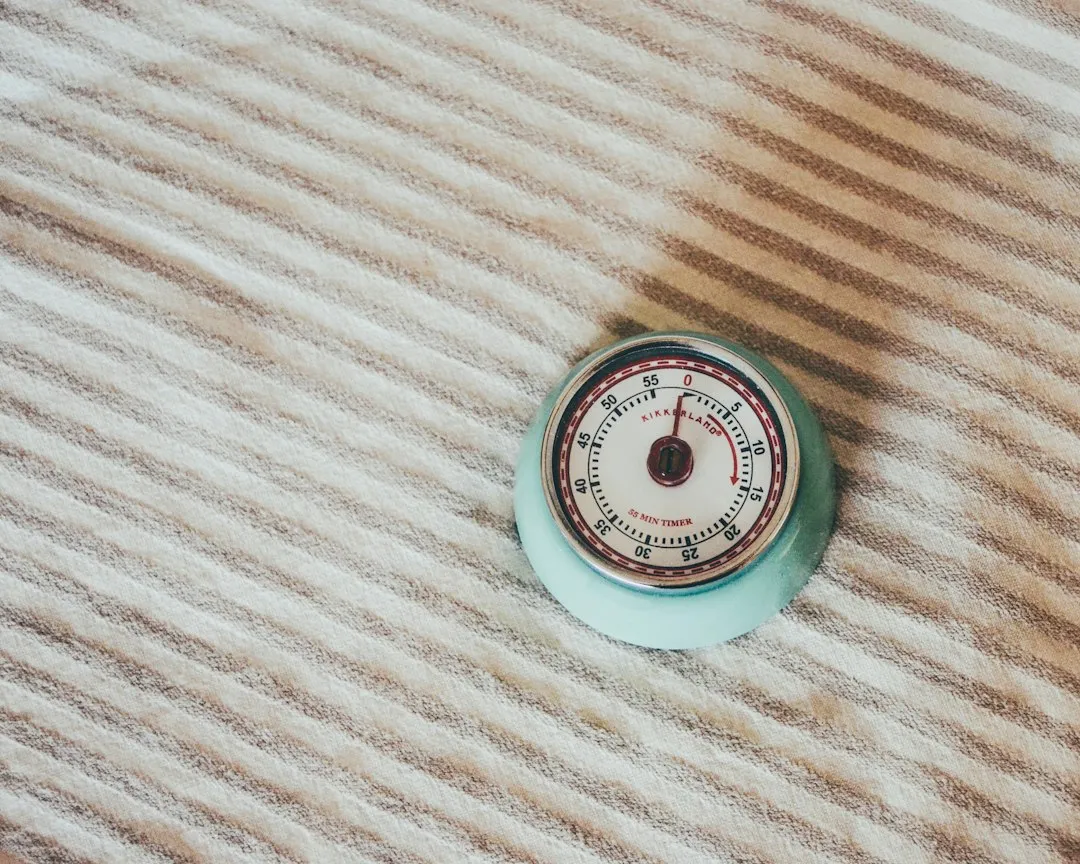 Recommended Indoor Humidity Levels by Outdoor Temperature (Image Credits: Unsplash)