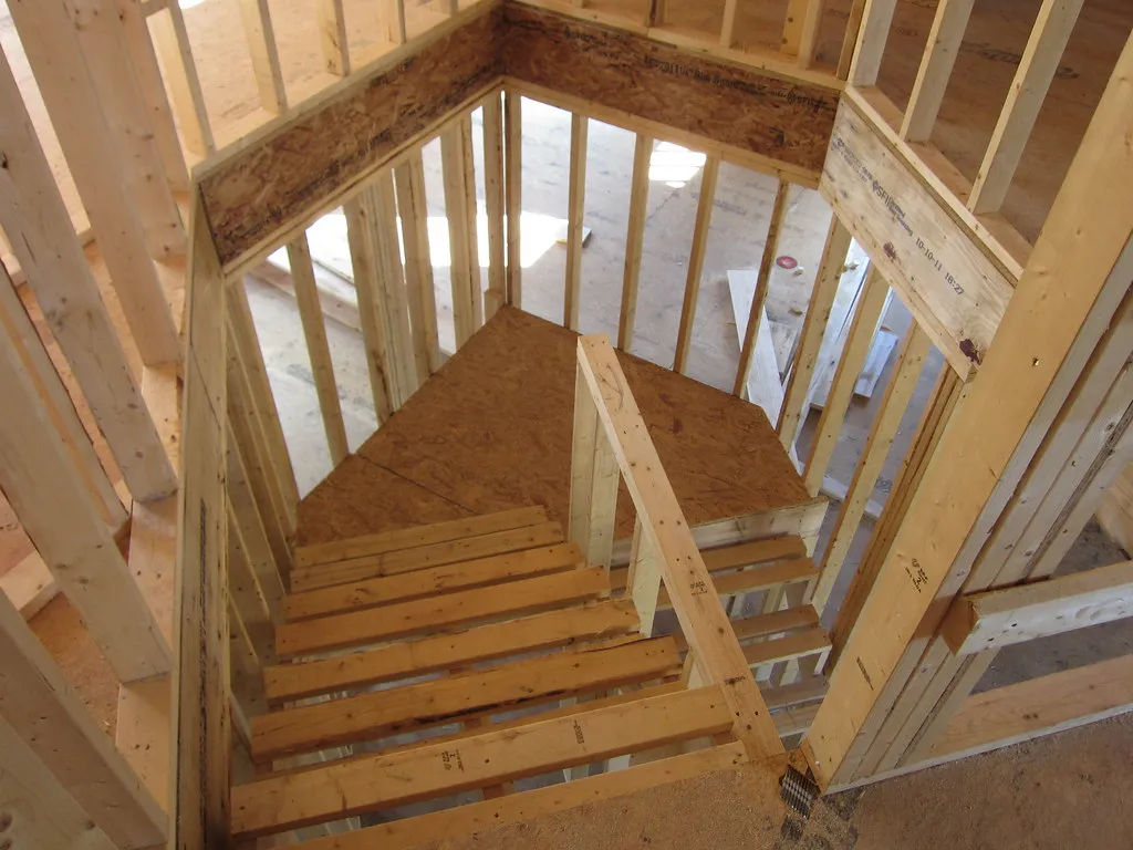 Ignoring Hallways and Stairwells (jmrodri, Flickr, CC BY 2.0)
