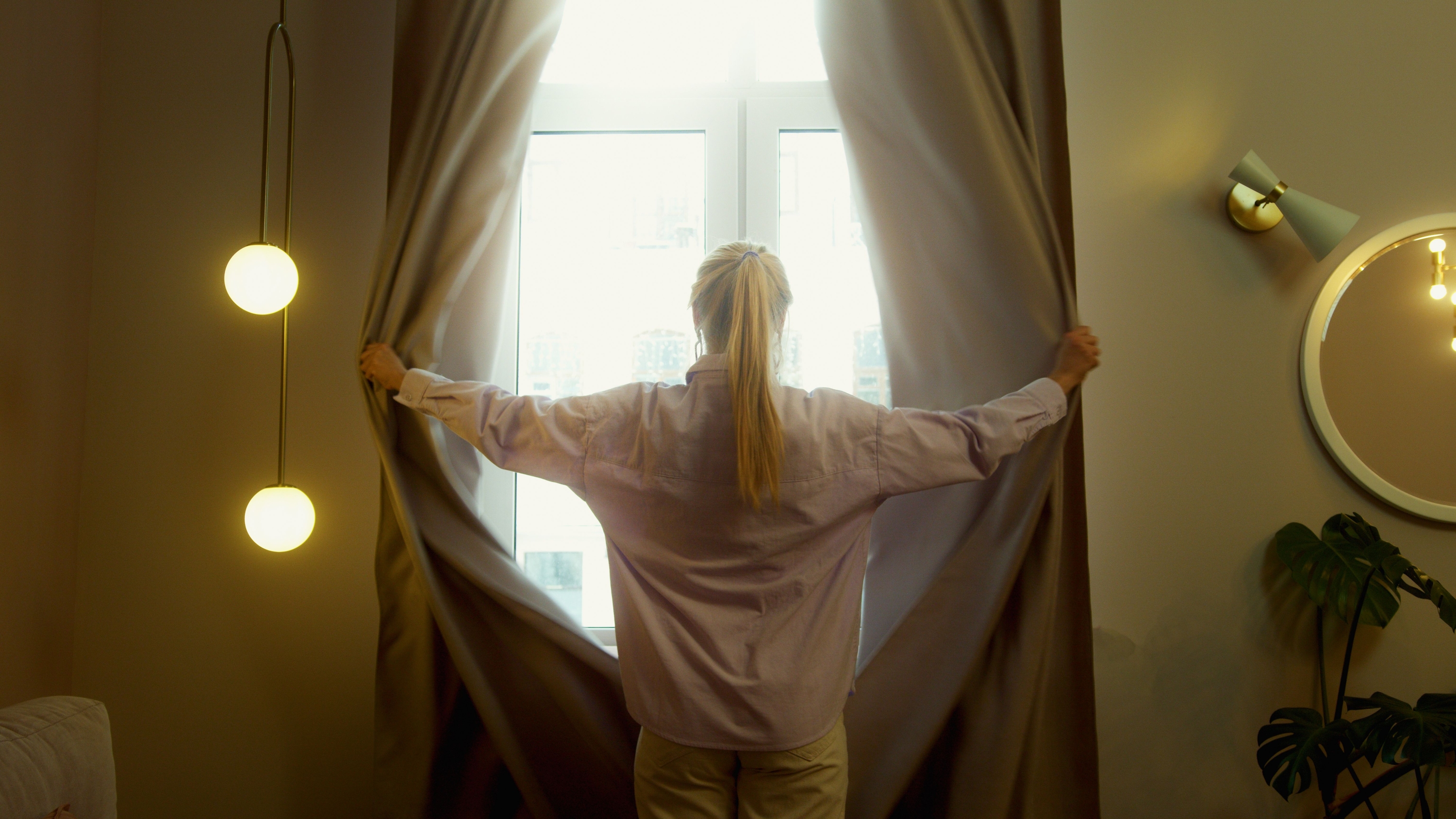 Grandma's Curtain Trick That Modern Homeowners Are Rediscovering