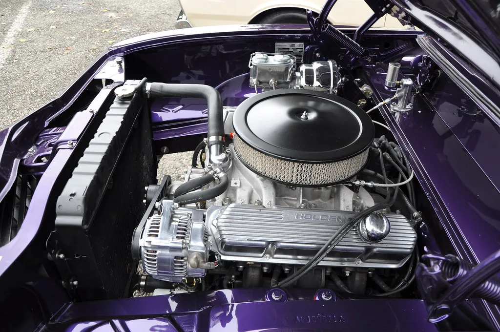 What Happens to the Oil During a Long Idle (70_musclecar_RT+6, Flickr, CC BY-SA 2.0)