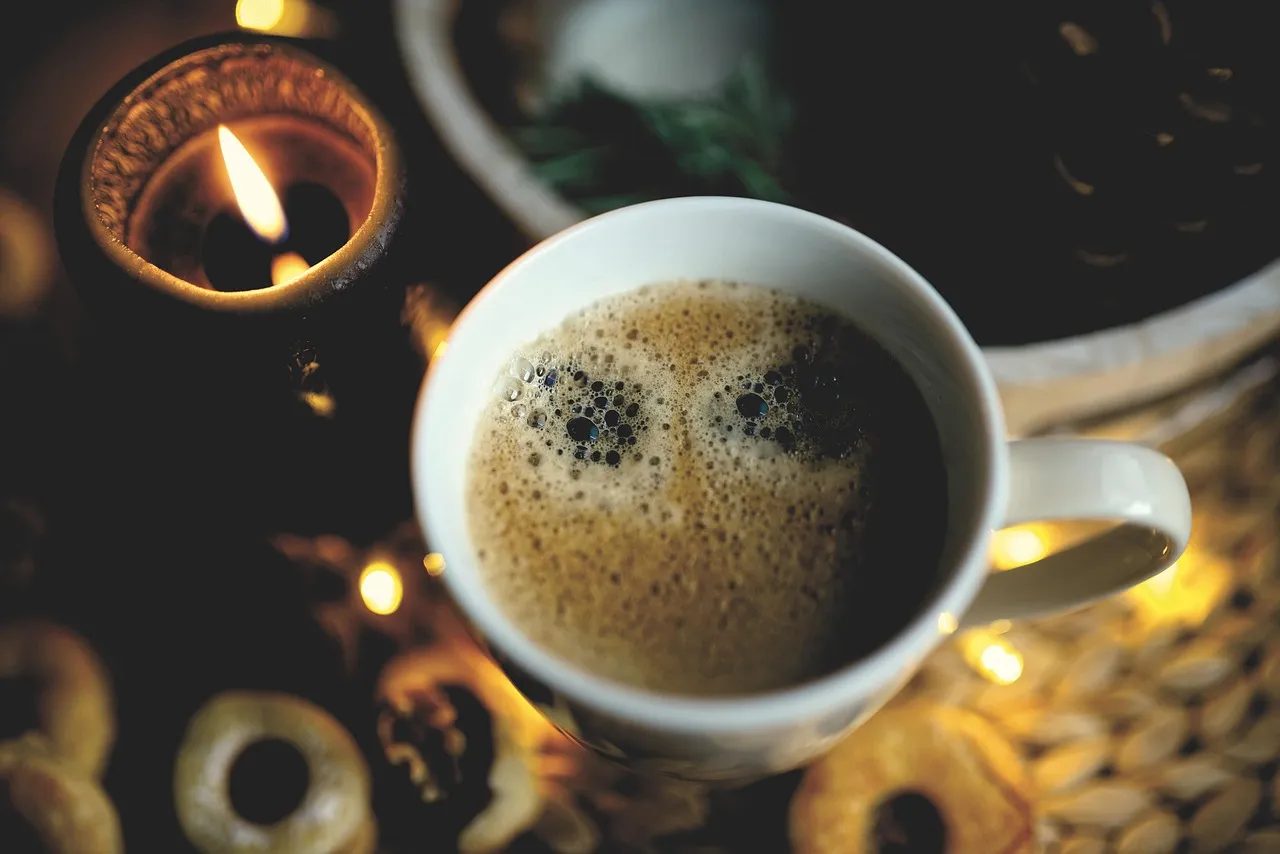 Seasonal Scent Choices Reflect Real Psychological Needs (Image Credits: Pixabay)