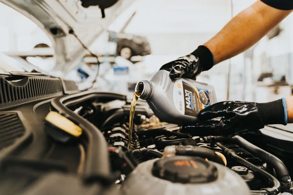 6. Skipping Oil Changes Because the Car "Just Sits There" (Image Credits: Pexels)