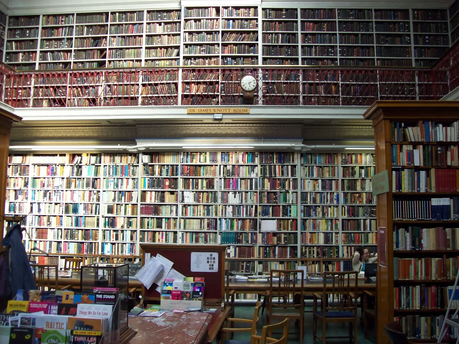 7. Free Access to Premium Newspapers and Databases (summonedbyfells, Flickr, CC BY 2.0)