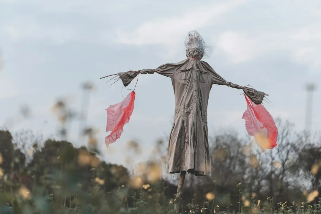 5. The Scarecrow: Flannel Shirt, Jeans, and a Straw Hat (Image Credits: Unsplash)