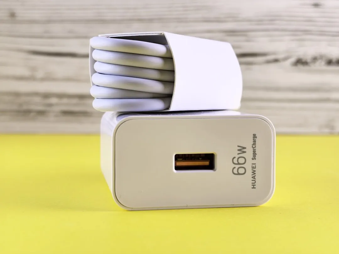 Cheap Chargers That Cost You More in the Long Run (Image Credits: Unsplash)