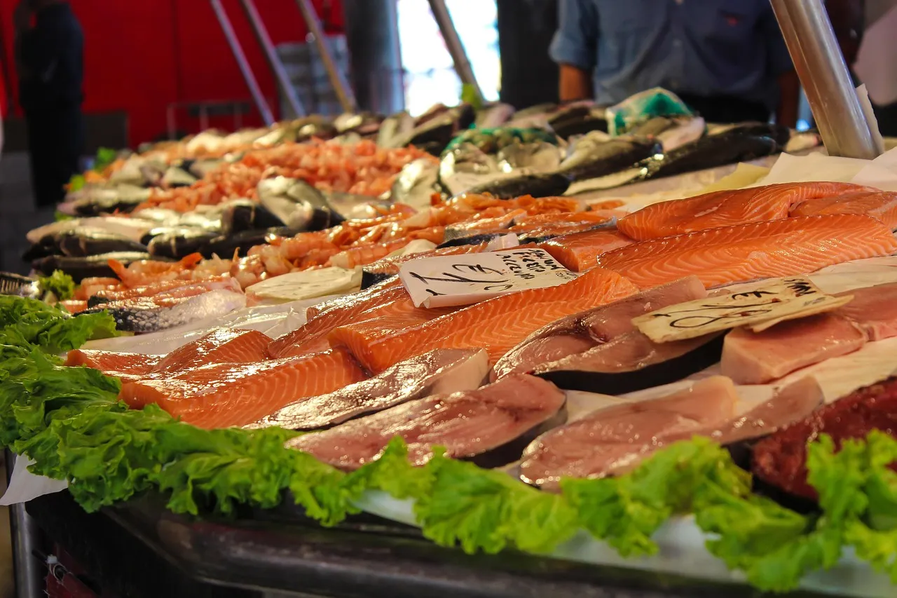 2. Fatty Fish (Image Credits: Pixabay)